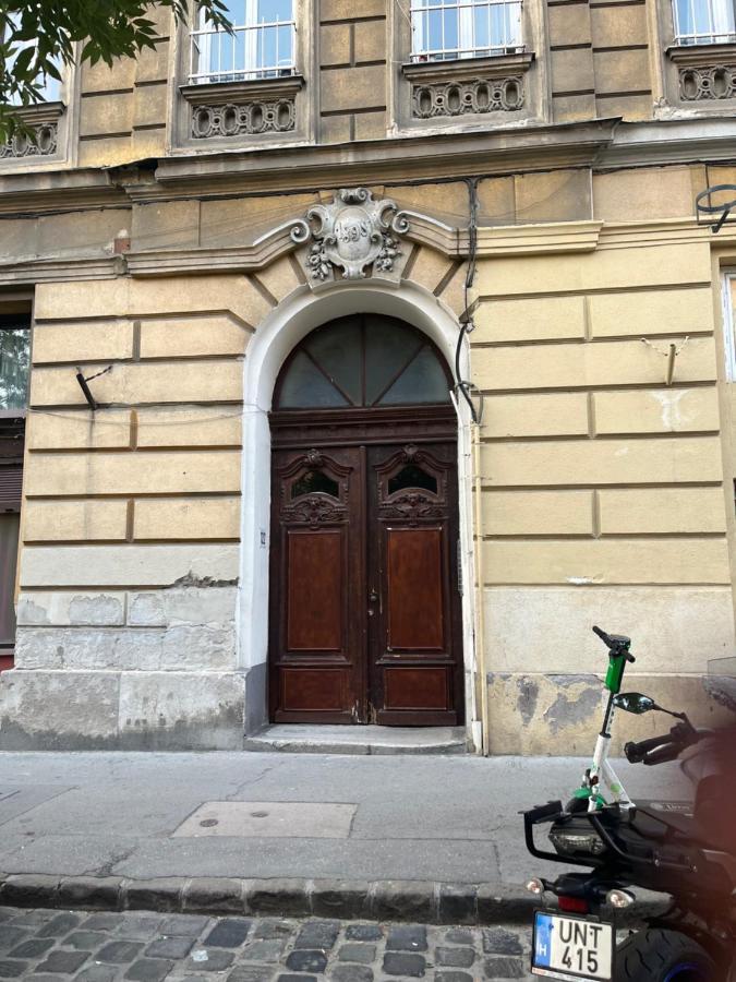 Close To Everything Budapest Exteriör bild